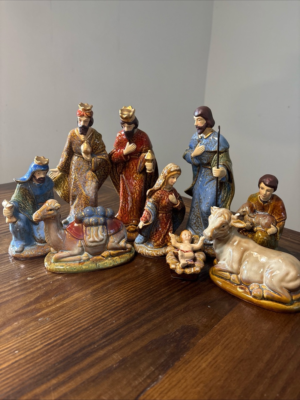 Avon 2011 Nativity Set 9 Piece Hand Painted Porcelain Christmas Holy Family